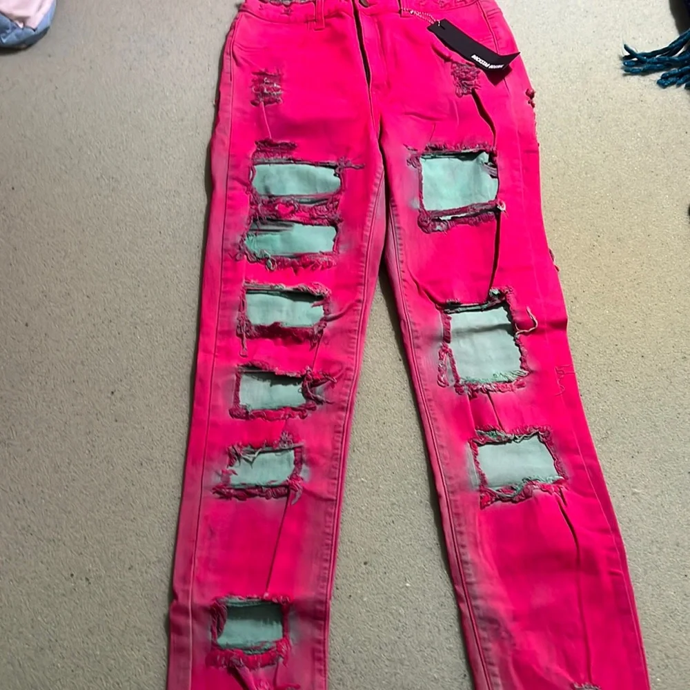 Jeans - Picture 1 of 7